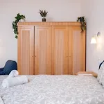 - 2 Story Loft - Next To Old Town Apartamento