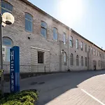 - 2 Story Loft - Next To Old Town * Talin