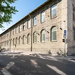 - 2 Story Loft - Next To Old Town Talin