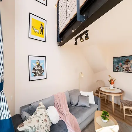 - 2 Story Loft - Next To Old Town Apartamento Talin