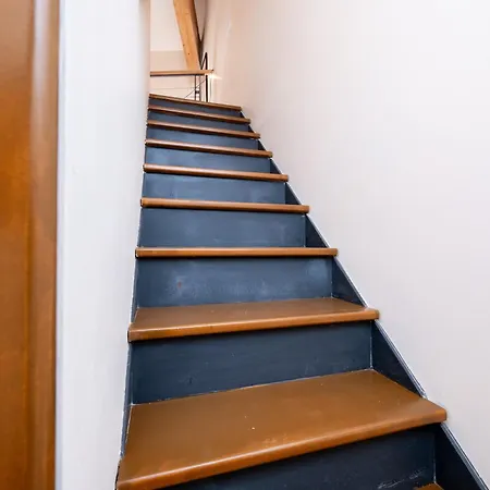 - 2 Story Loft - Next To Old Town Apartamento