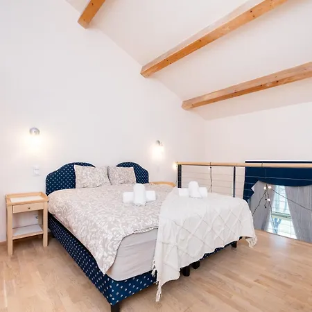 - 2 Story Loft - Next To Old Town Apartamento *