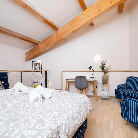 Apartamento - 2 Story Loft - Next To Old Town