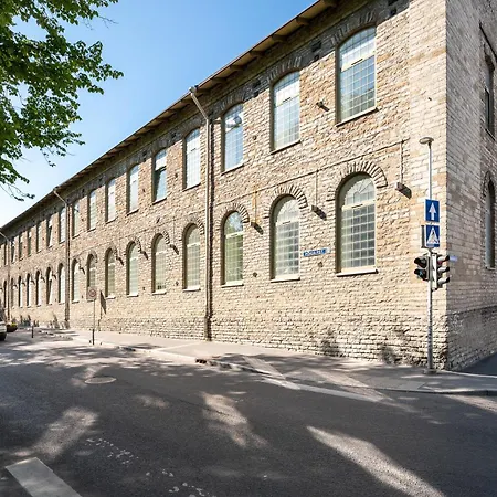 - 2 Story Loft - Next To Old Town Talin