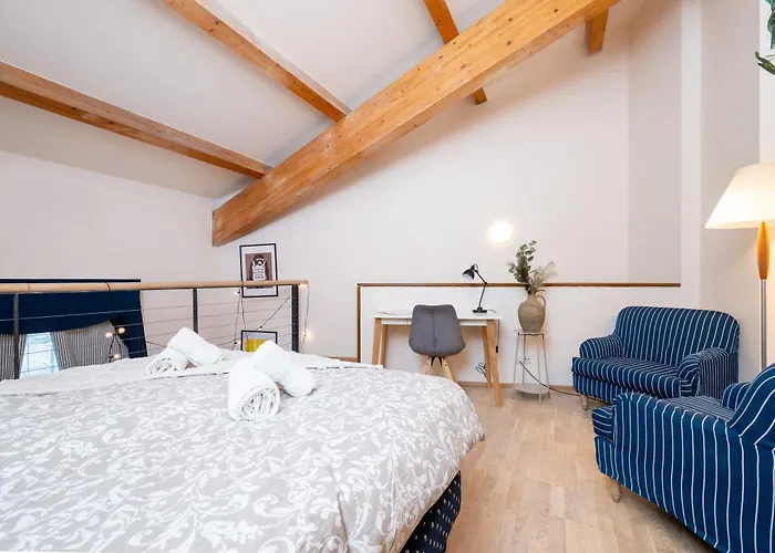 Apartment - 2 Story Loft - Next To Old Town