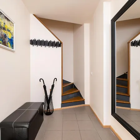 公寓 - 2 Story Loft - Next To Old Town