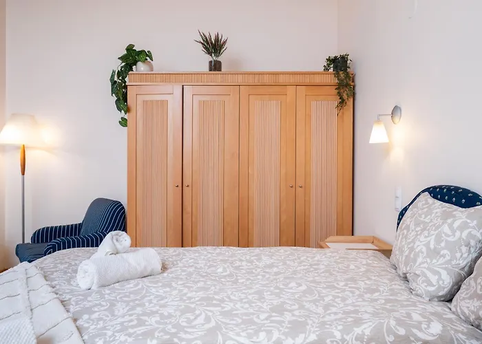 - 2 Story Loft - Next To Old Town 公寓